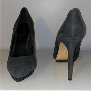 Lord & Taylor blue suede pumps